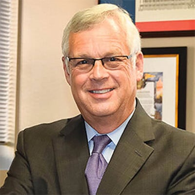 박사. 브루스 레슬리