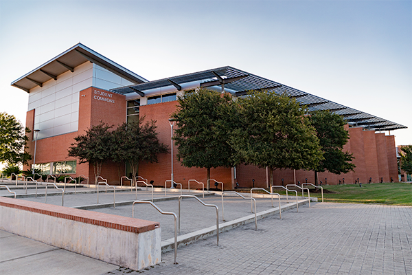 북동쪽 레이크 뷰 토토사이트 건물