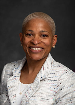 프레이어, 카르네타 (셰이)