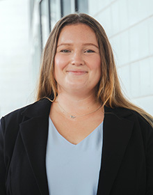 아마슨, 미카일라