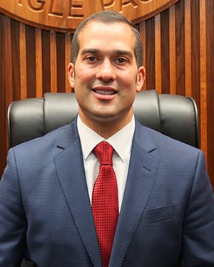 아론 발데즈 웹 2.jpg