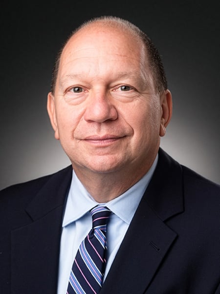 에드워드 바노스의 사진