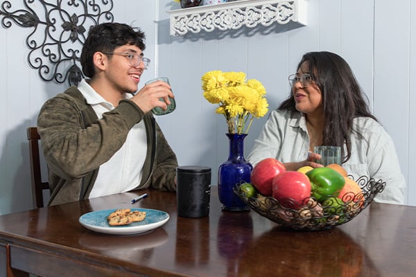 대화 중인 토토사이트ONLINE 학생 대사