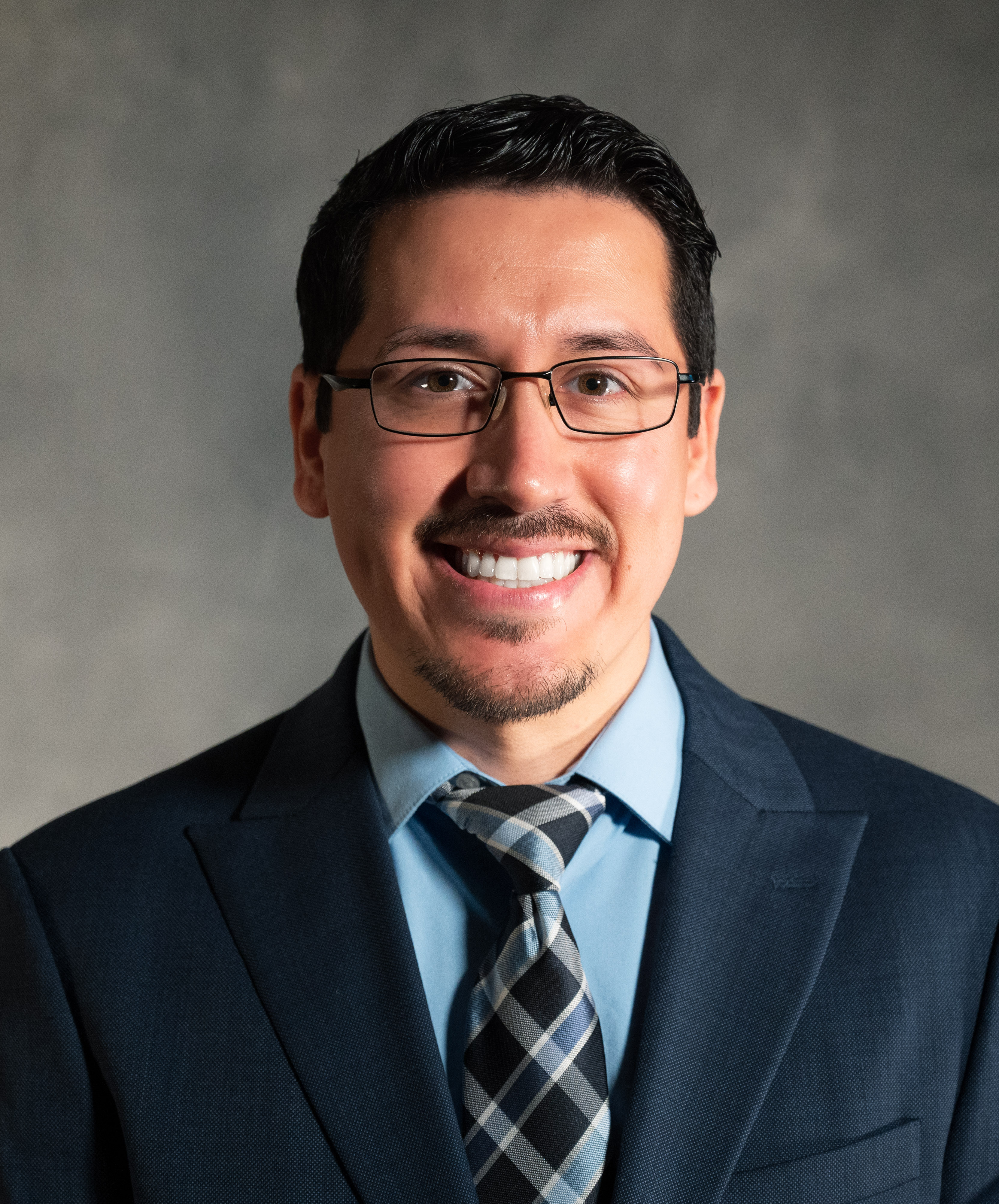 코랄레스, 마이클