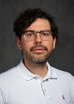 카마초, 앤서니