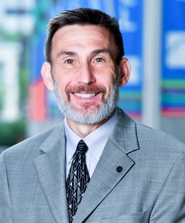 DR. 토마스 클리어 헤드 샷