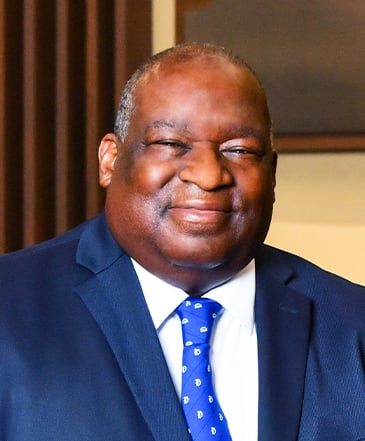 DR. George Railey Headshot