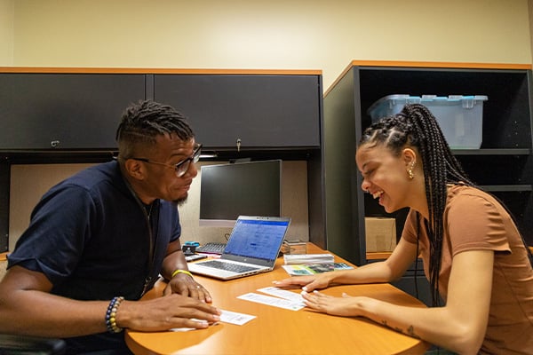 MFY HERO-GEGEGERED-GETREGISTER.JPG