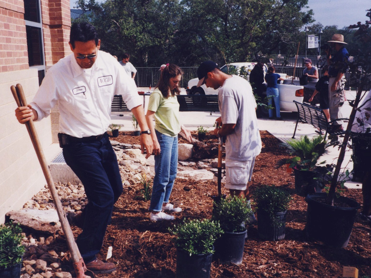 1200x900-Gardening1999-2000.jpg